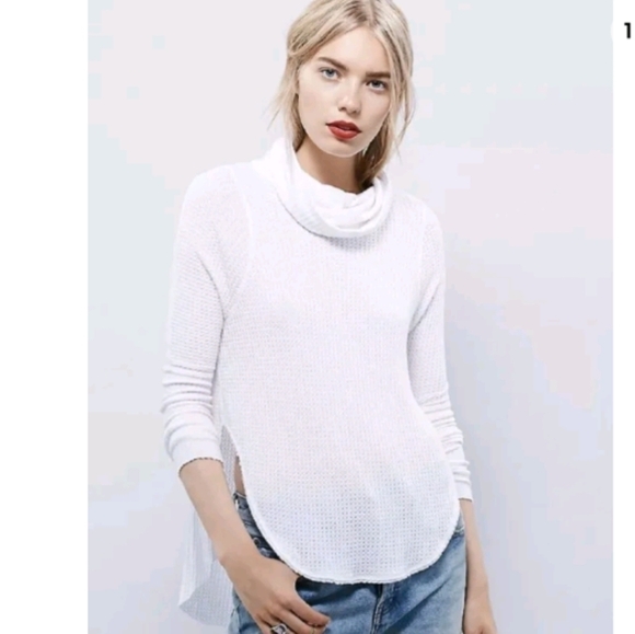 FREE PEOPLE Kristina Drippy Thermal Sweater Top High Low Hem Rayon White sz M - Picture 1 of 7